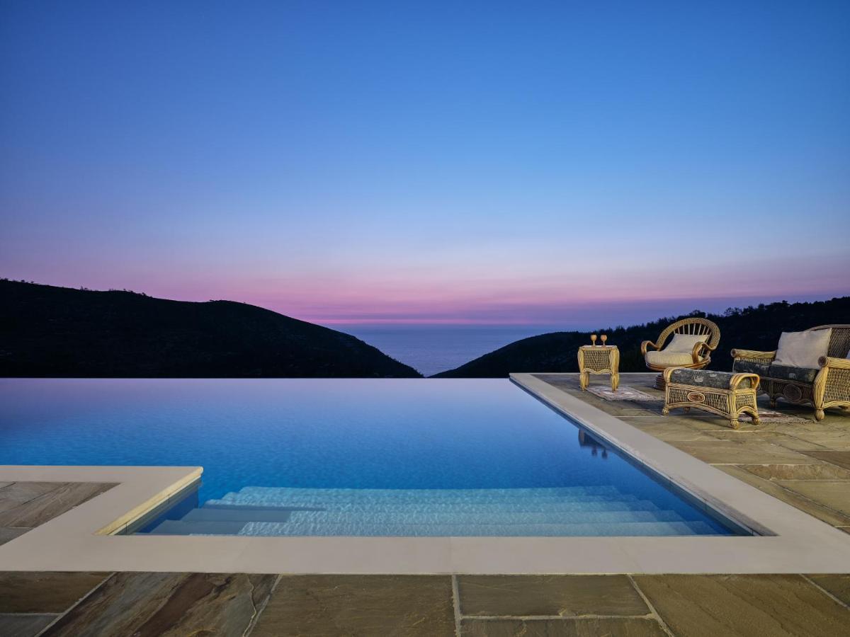Karousa Villa Anafonítria Esterno foto